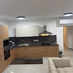 Apartment Getaway *
